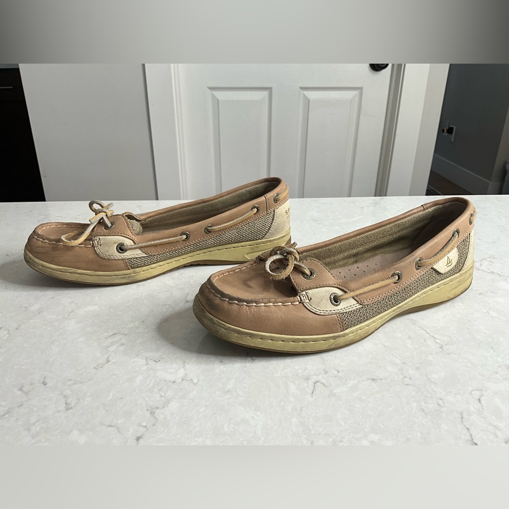 Sperry Top-Sider Boat Shoe - Women’s Size 9